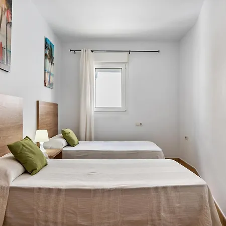 Casa Senores Cura 1 - Solo Familias Apartment Conil De La Frontera